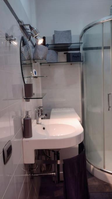 Appartamento Mama Monolocale Terrazzo Vista Mare Ventimiglia Luaran gambar